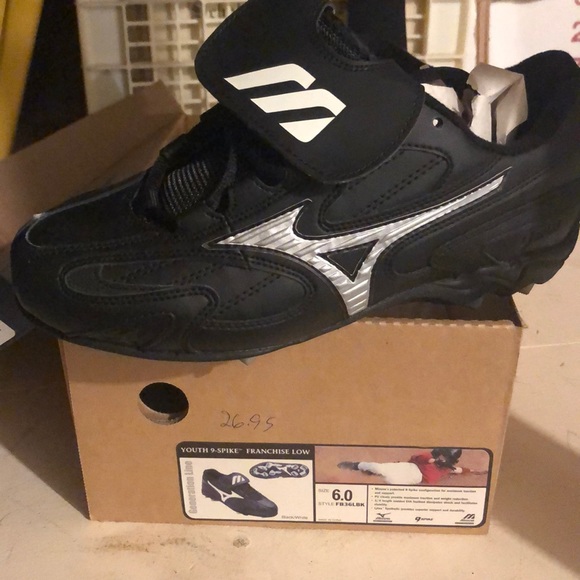 mizuno baseball cleats youth